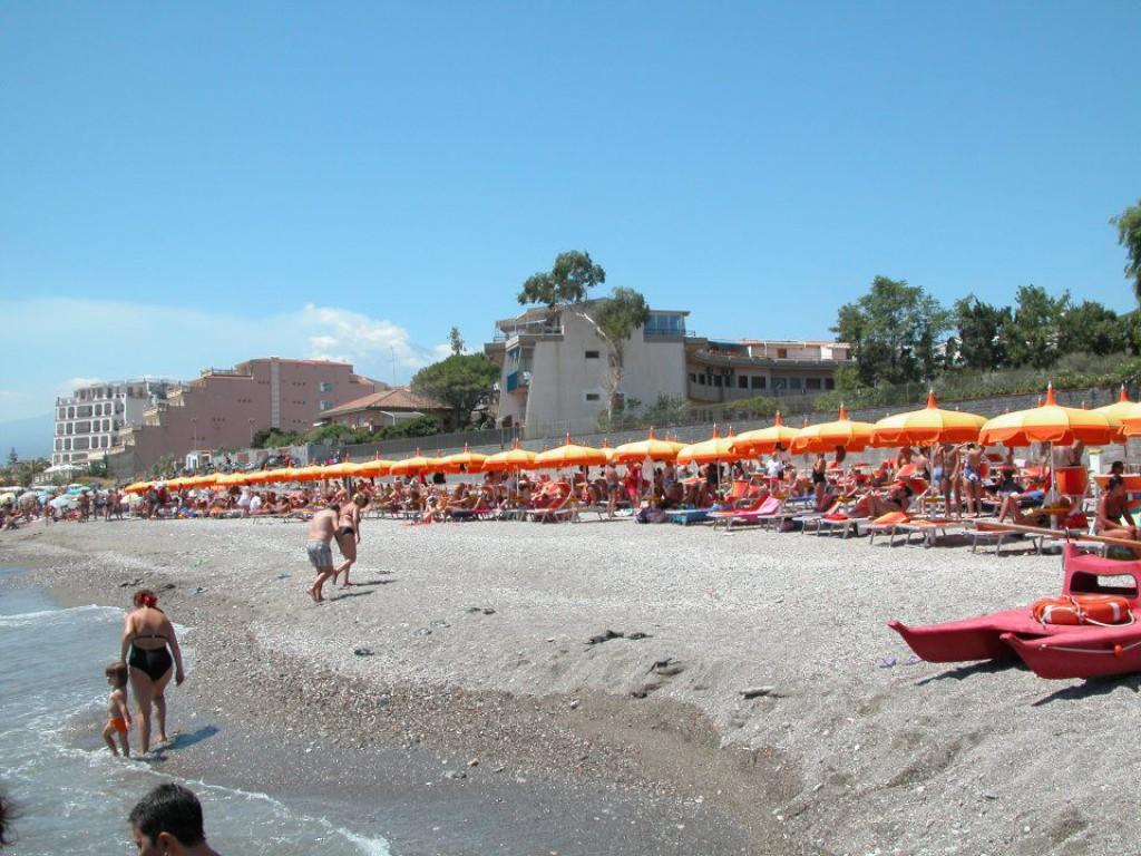 Ipanema Suite Giardini Naxos Kültér fotó